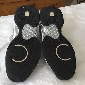 KSwiss tennis shoes.